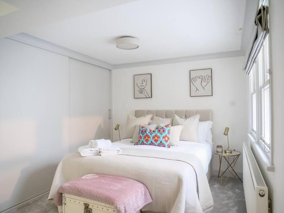 Super Spacious 3 Bedroom And 3 Bathroom Londra