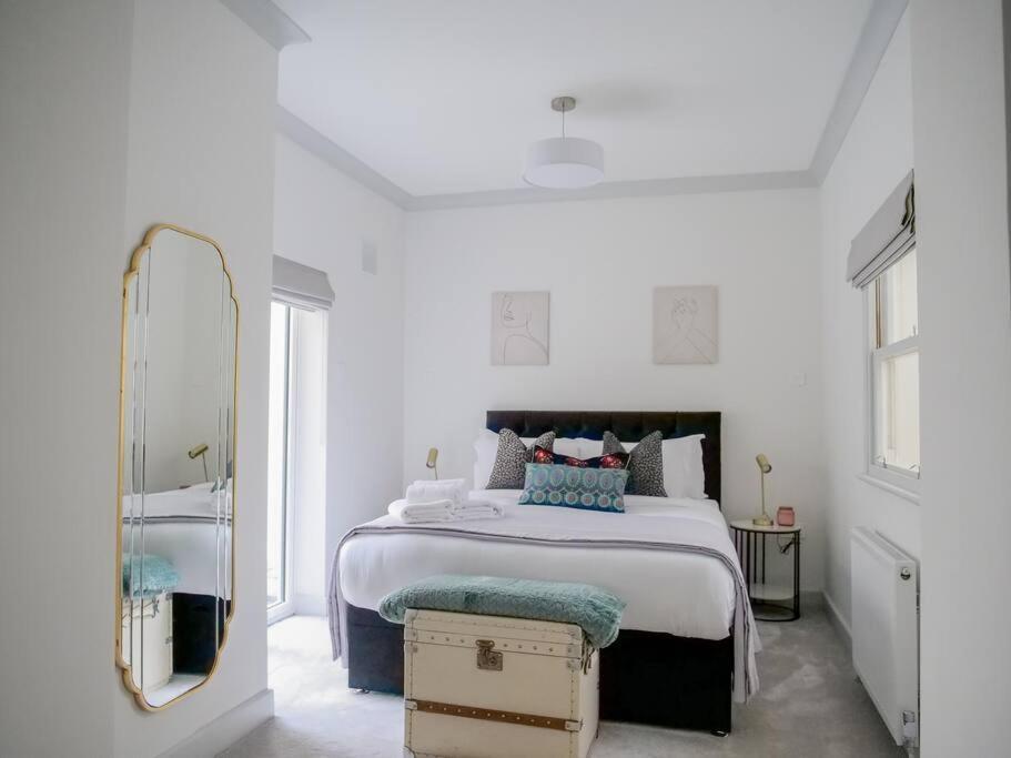 Super Spacious 3 Bedroom And 3 Bathroom